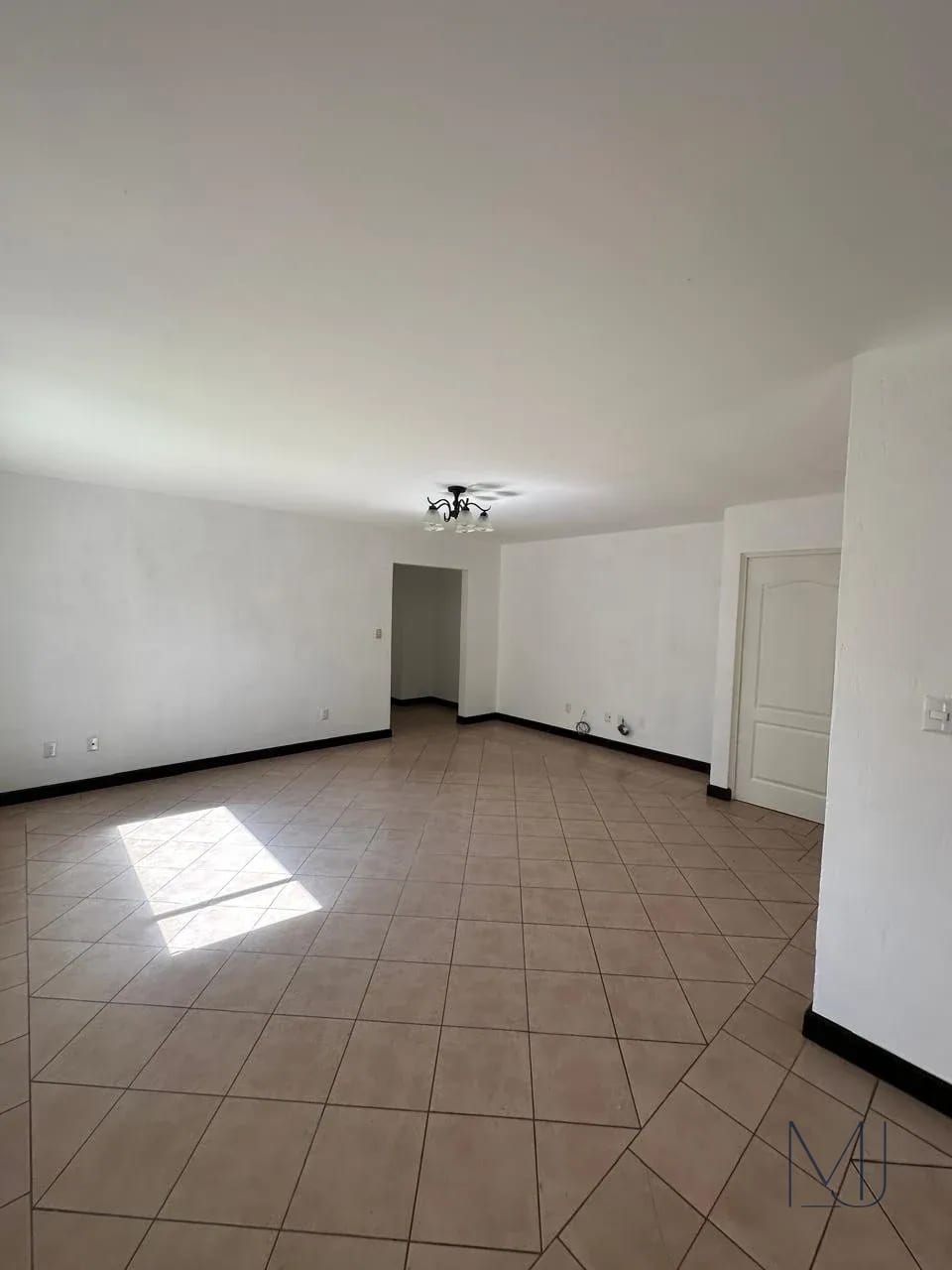 Casa en Alquiler | Condominio Casa y Campo | Carretera a El Salvador | 4 habitaciones · Amplio jardín — Casa en Alquiler en Carretera a El Salvador, Guatemala, Ciudad — foto 8 de 14