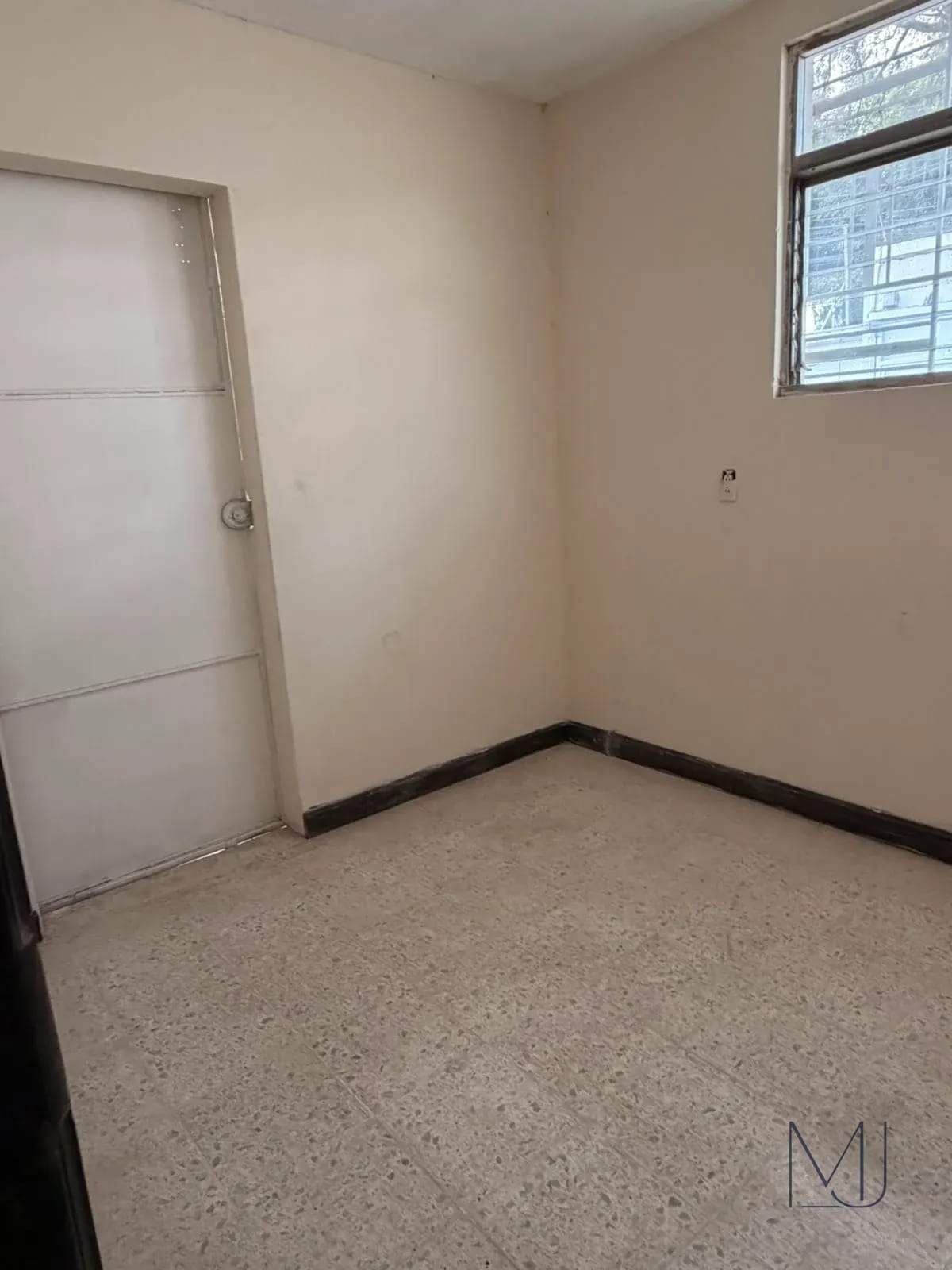 Casa Comercial en Alquiler | Calle Mariscal | Zona 11 | 860 m² — Casa en Alquiler en Colonia Mariscal, Zona 11, Guatemala, Ciudad — foto 11 de 14