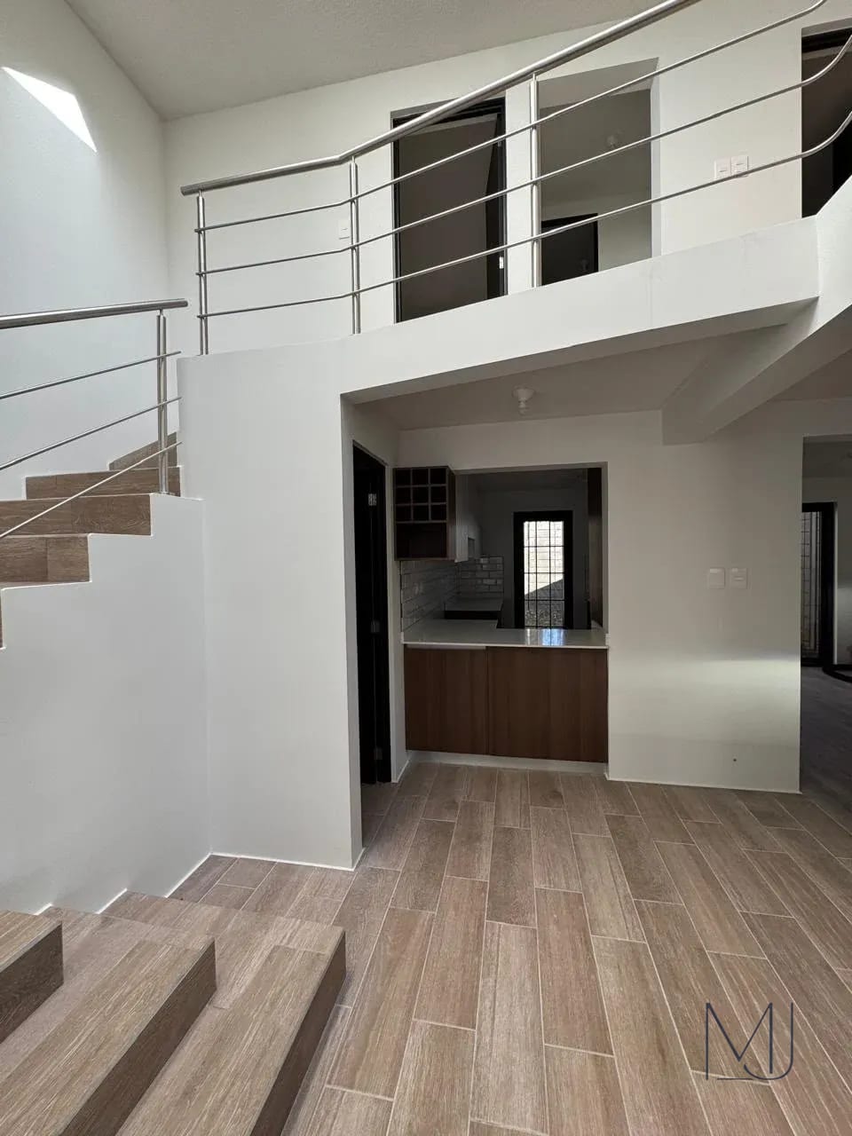 Casa en Venta / Alquiler | Mirabosques | Km 16.5 CAES | 207 m² — Casa en Venta en Carretera a El Salvador, Guatemala, Ciudad — foto 5 de 12