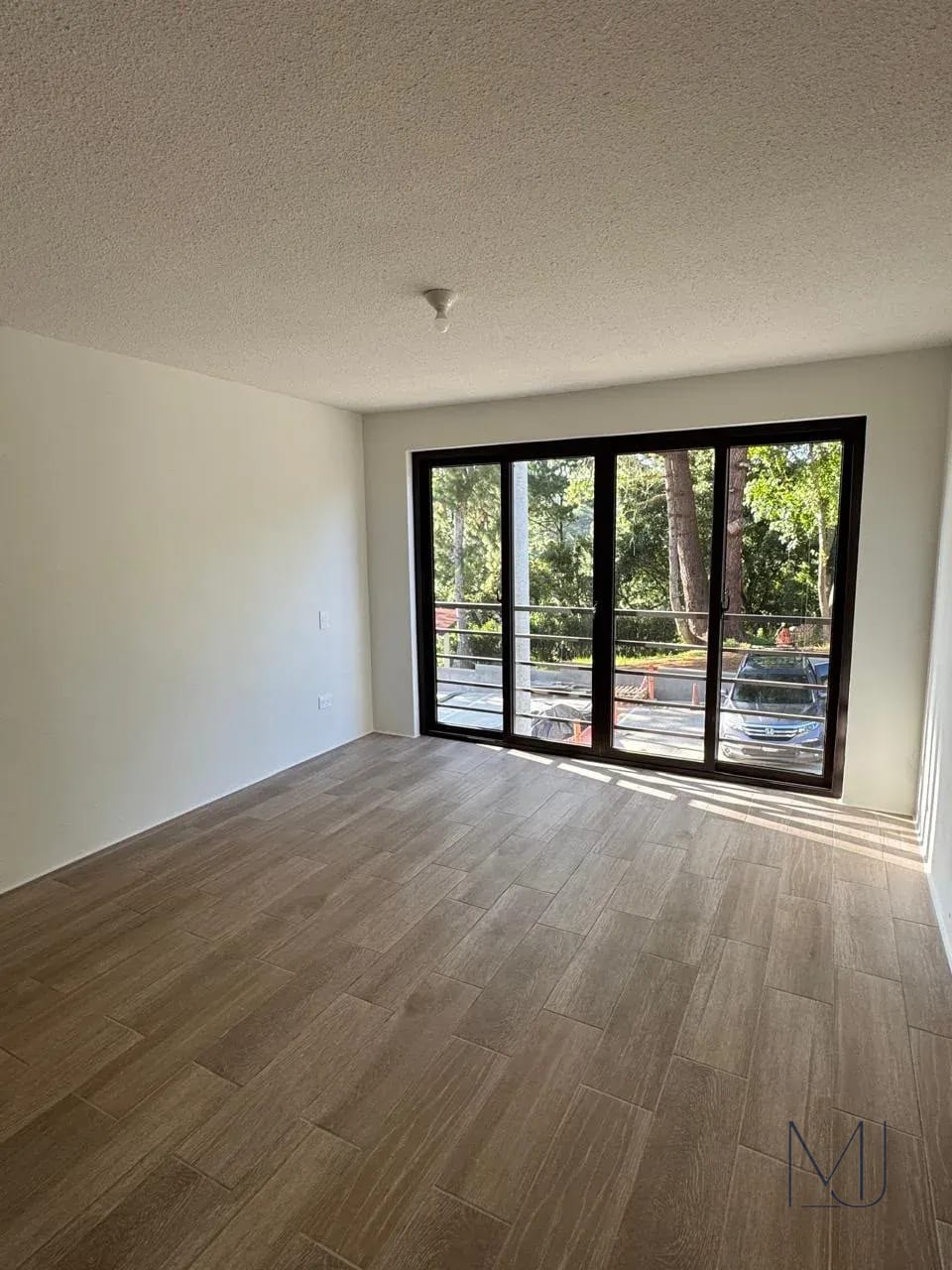 Casa en Venta / Alquiler | Mirabosques | Km 16.5 CAES | 207 m² — Casa en Venta en Carretera a El Salvador, Guatemala, Ciudad — foto 2 de 12