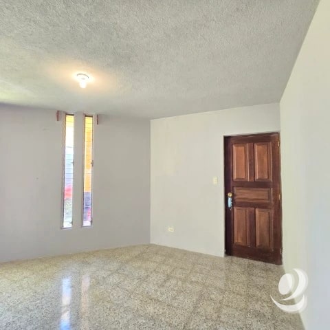 Casa en Venta, Pinares de San Cristóbal Zona 8 de Mixco — Casa en Venta en Zona 8 Mixco, Guatemala, Ciudad — foto 5 de 12