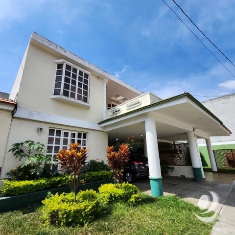 Casa en Renta, Condominio sobre Bulevar San Cristóbal — Casa en Venta en Zona 8 Mixco, Guatemala, Ciudad — foto 1 de 15