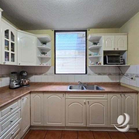 Casa en Renta, Condominio sobre Bulevar San Cristóbal — Casa en Alquiler en Zona 8 Mixco, Guatemala, Ciudad — foto 4 de 11