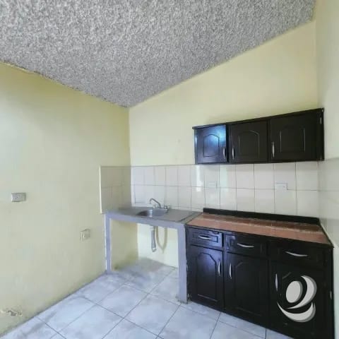 Casa en Venta San Cristóbal con Dos Locales Comerciales — Casa en Venta en Zona 8 Mixco, Guatemala, Ciudad — foto 17 de 17