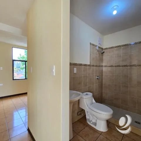 Casa en Venta Pinares de San Cristóbal, Zona 8 de Mixco — Casa en Venta en Zona 8 Mixco, Guatemala, Ciudad — foto 15 de 17