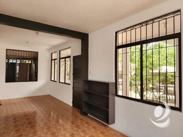 Casa en Venta para Comercio en Santa Lucia Milpas Altas — Casa en Venta en Santa Lucía Milpas Altas, Sacatepéquez — foto 8 de 17