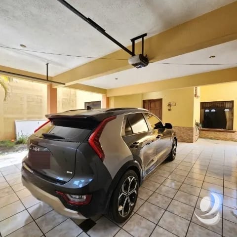 Casa en Venta Pinares de San Cristóbal, Guatemala — Casa en Venta en Zona 8 Mixco, Guatemala, Ciudad — foto 4 de 17
