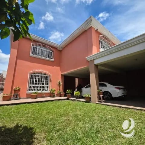 ¡¡¡Preciosa Casa en Renta Zona 12 Santa Elisa, Guatemala!!! — Casa en Alquiler en Zona 12, Guatemala, Ciudad — foto 1 de 17
