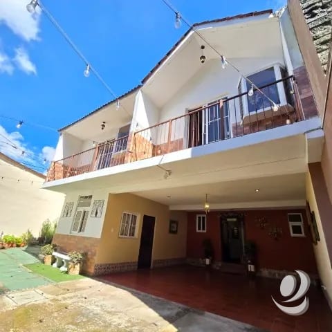 ¡¡¡Preciosa Casa en Venta sobre Bulevar San Cristóbal, Las orquídeas!! — Casa en Venta en Zona 8 Mixco, Guatemala, Ciudad — foto 1 de 17