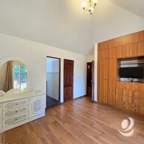 ¡¡¡Preciosa Casa en Venta sobre Bulevar San Cristóbal, Las orquídeas!! — Casa en Venta en Zona 8 Mixco, Guatemala, Ciudad — foto 10 de 17
