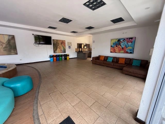 Vendo casa en Carretera a El Salvador Km. 16.5 REMATE BANCARIO — Casa en Venta en Bosques de Arrazola, Carretera a El Salvador, Guatemala, Ciudad — foto 3 de 17