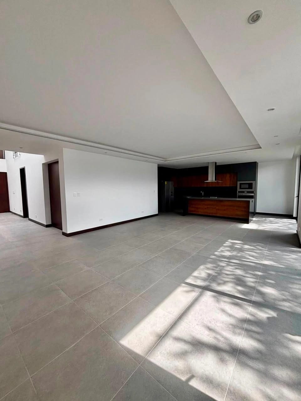 Rento casa en Zona 10 CONDOMINIO DE LUJO — Casa en Alquiler en Zona 10, Guatemala, Ciudad — foto 14 de 17