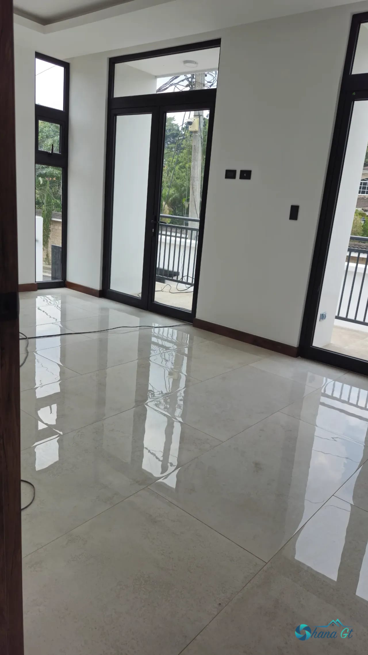 Casa en Venta Moderna Nueva KM 18.5 CAES la Toscana de Arrazola — Casa en Venta en Carretera a El Salvador, Guatemala, Ciudad — foto 11 de 14
