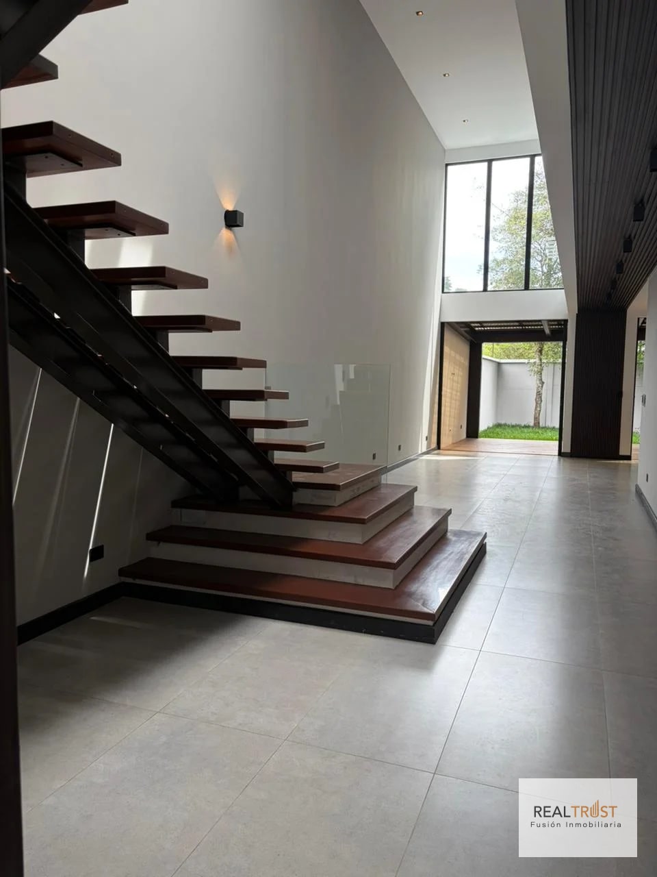 CASA NUEVA PARA ESTRENAR EN EL TAJÍN KM 18 CES — Casa en Venta en El Tajin, Carretera a El Salvador, Guatemala, Ciudad — foto 4 de 17