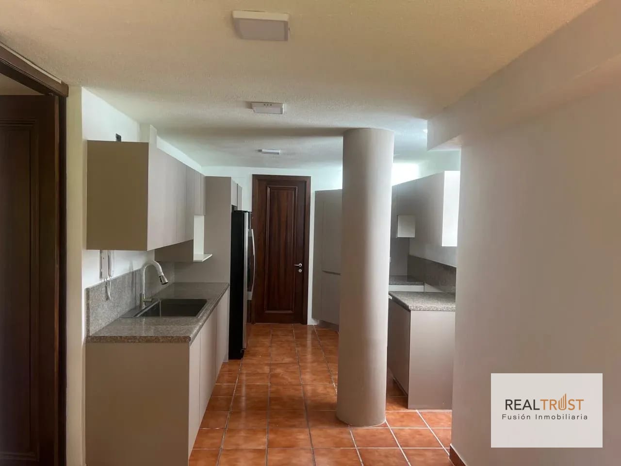 PROPIEDAD EN RENTA PARA OFICINAS A PUERTA CERRADA ss — Casa en Alquiler en Zona 14, Guatemala, Ciudad — foto 7 de 15