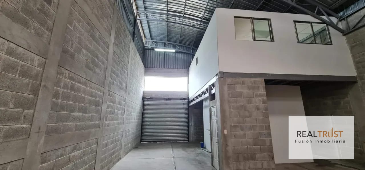 Rento Ofibodega en el Naranjo — Bodega / Ofibodega en Alquiler en Zona 4 Mixco, Guatemala, Ciudad — foto 4 de 5