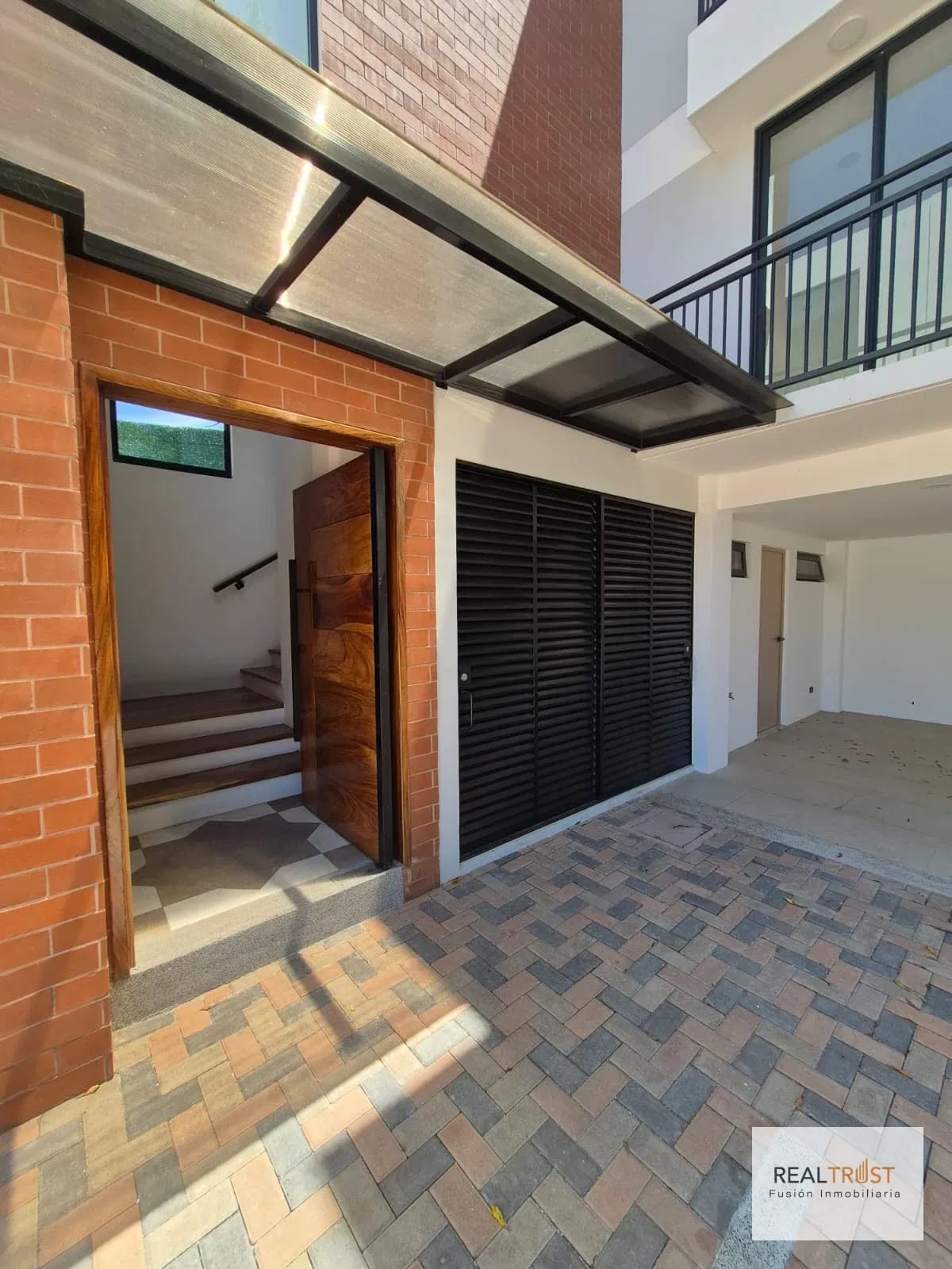 Casa para Estrenar en Arrazola 1 — Casa en Venta en Carretera a El Salvador, Guatemala, Ciudad — foto 3 de 17