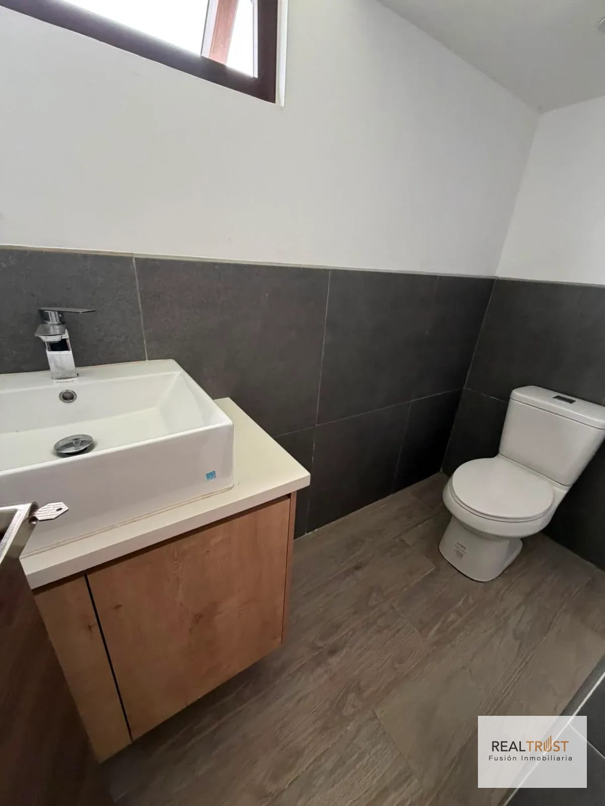 Casa en Venta KM 17.5 CES Arrazola 1 — Casa en Venta en Carretera a El Salvador, Guatemala, Ciudad — foto 5 de 11