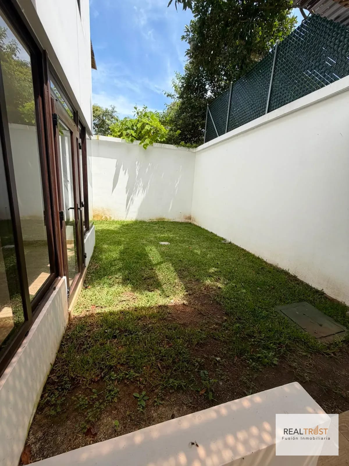 Casa en Venta KM 17.5 CES Arrazola 1 — Casa en Venta en Carretera a El Salvador, Guatemala, Ciudad — foto 7 de 11
