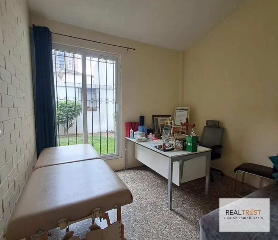 Casa en renta zona 10 — Casa en Alquiler en Zona 10, Guatemala, Ciudad — foto 4 de 17