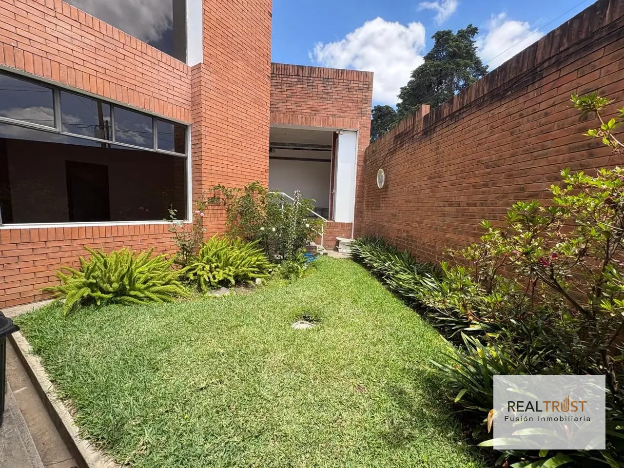 Casa en Renta el Prado Zona 10 — Casa en Alquiler en Zona 10, Guatemala, Ciudad — foto 3 de 17