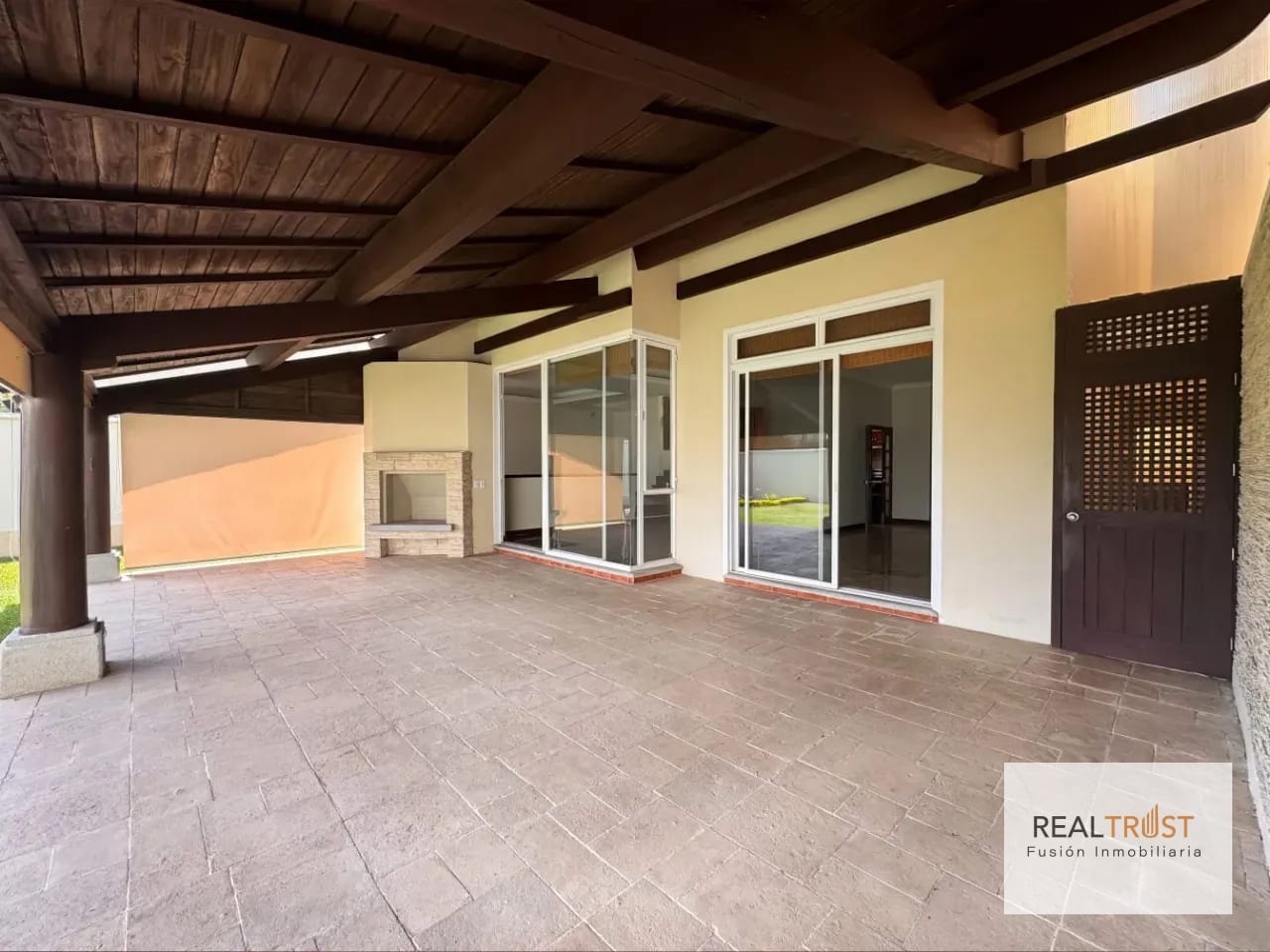 Casa en Venta Enfrente del Portal del Bosque KM 23 CES — Casa en Venta en Carretera a El Salvador, Guatemala, Ciudad — foto 7 de 13