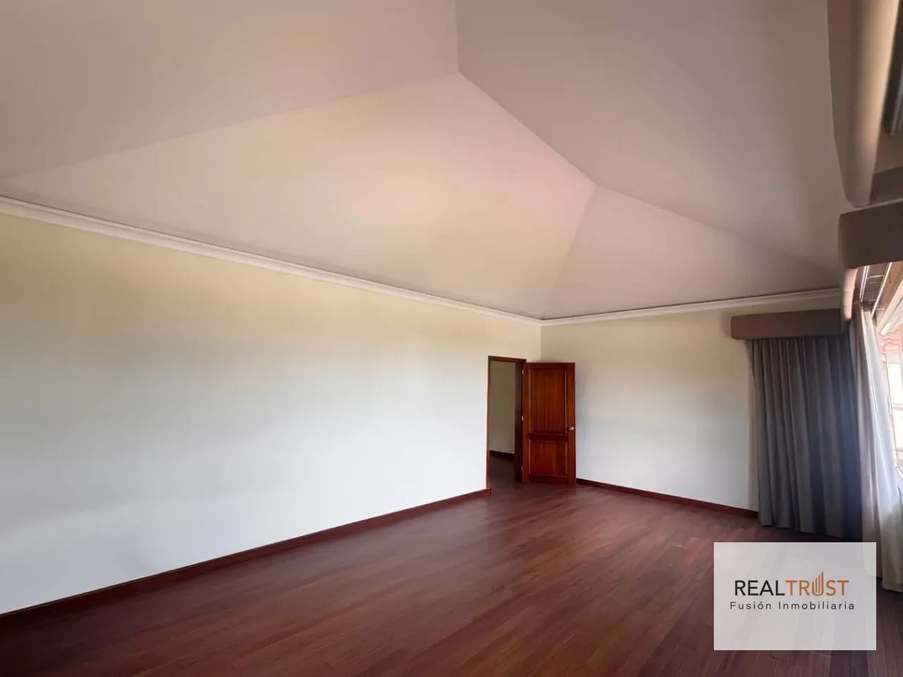 Casa en Venta Enfrente del Portal del Bosque KM 23 CES — Casa en Venta en Carretera a El Salvador, Guatemala, Ciudad — foto 12 de 13