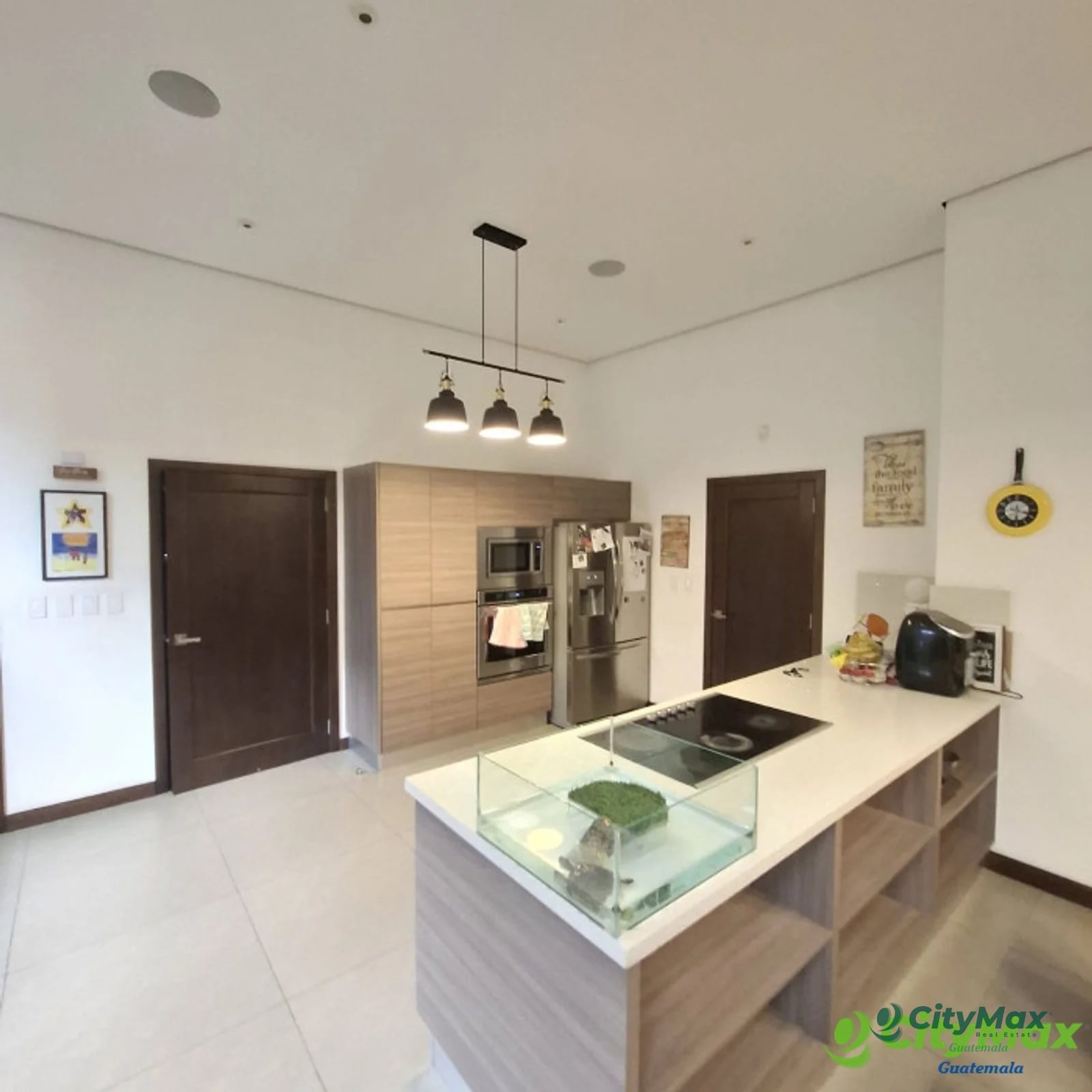 Casa de venta en Lomas de San Isidro Zona 16 - 2