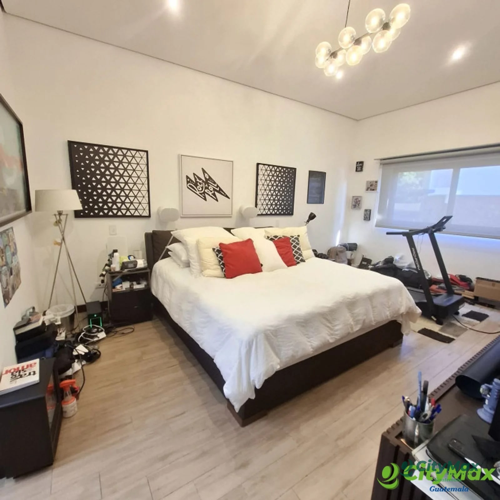 Casa de venta en Lomas de San Isidro Zona 16 - 5