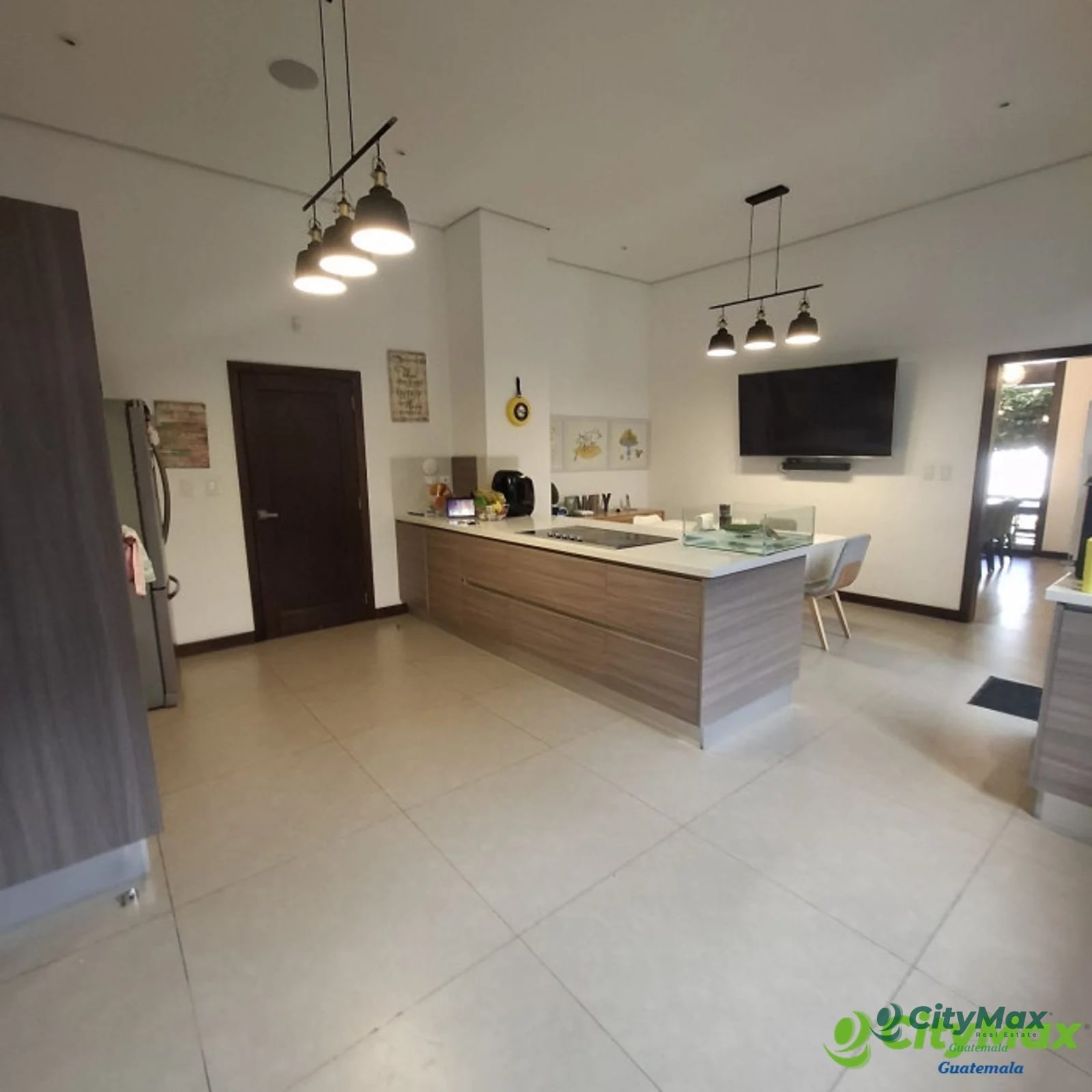 Casa de venta en Lomas de San Isidro Zona 16 - 15