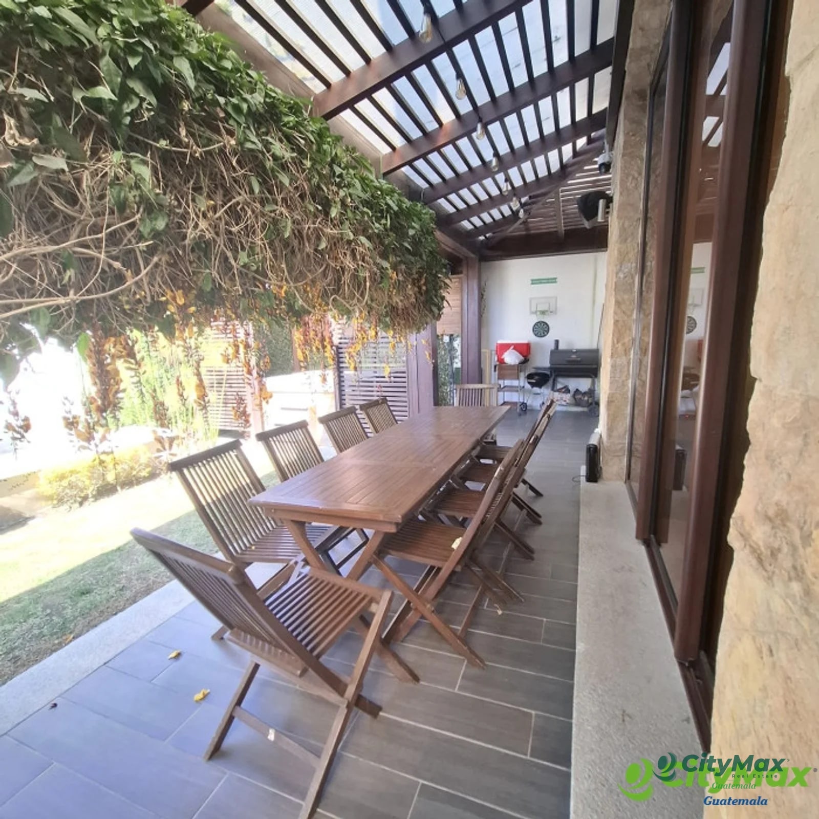 Casa de venta en Lomas de San Isidro Zona 16 - 14