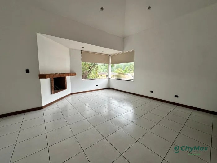 Casa en Venta en Zona 16 — Casa en Venta en Zona 16, Guatemala, Ciudad — foto 3 de 5