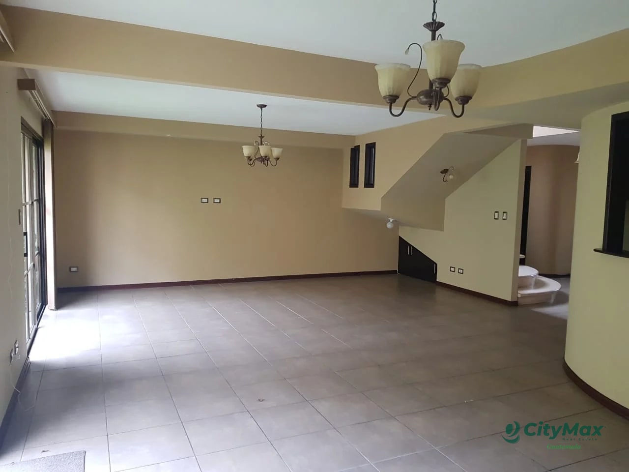 Casa en VENTA en Villas Suiza Zona 16 — Casa en Venta en Zona 16, Guatemala, Ciudad — foto 4 de 17