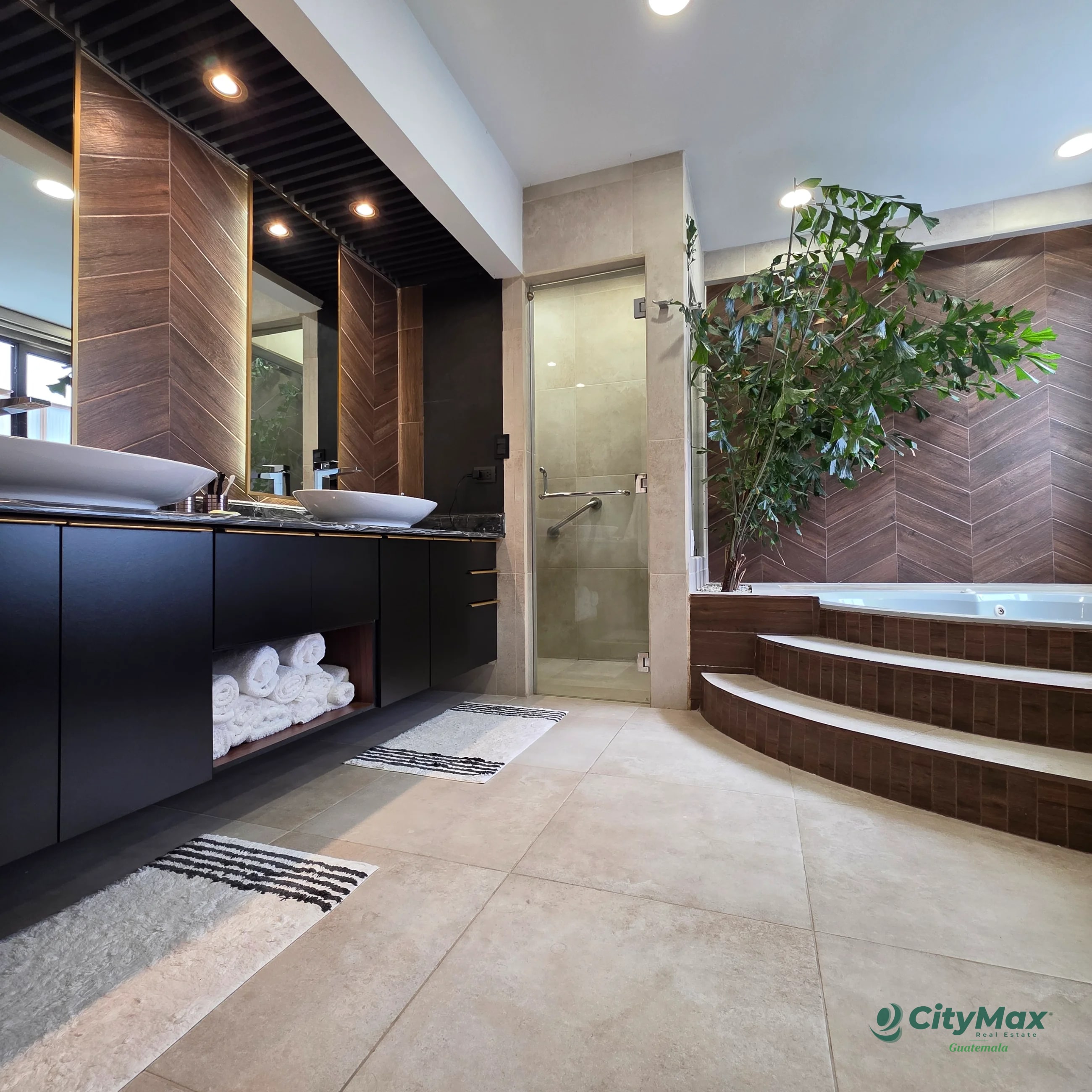 Exclusiva Casa en Venta en Zona 15 Guatemala — Casa en Venta en Vista Hermosa I, Zona 15, Guatemala, Ciudad — foto 3 de 17