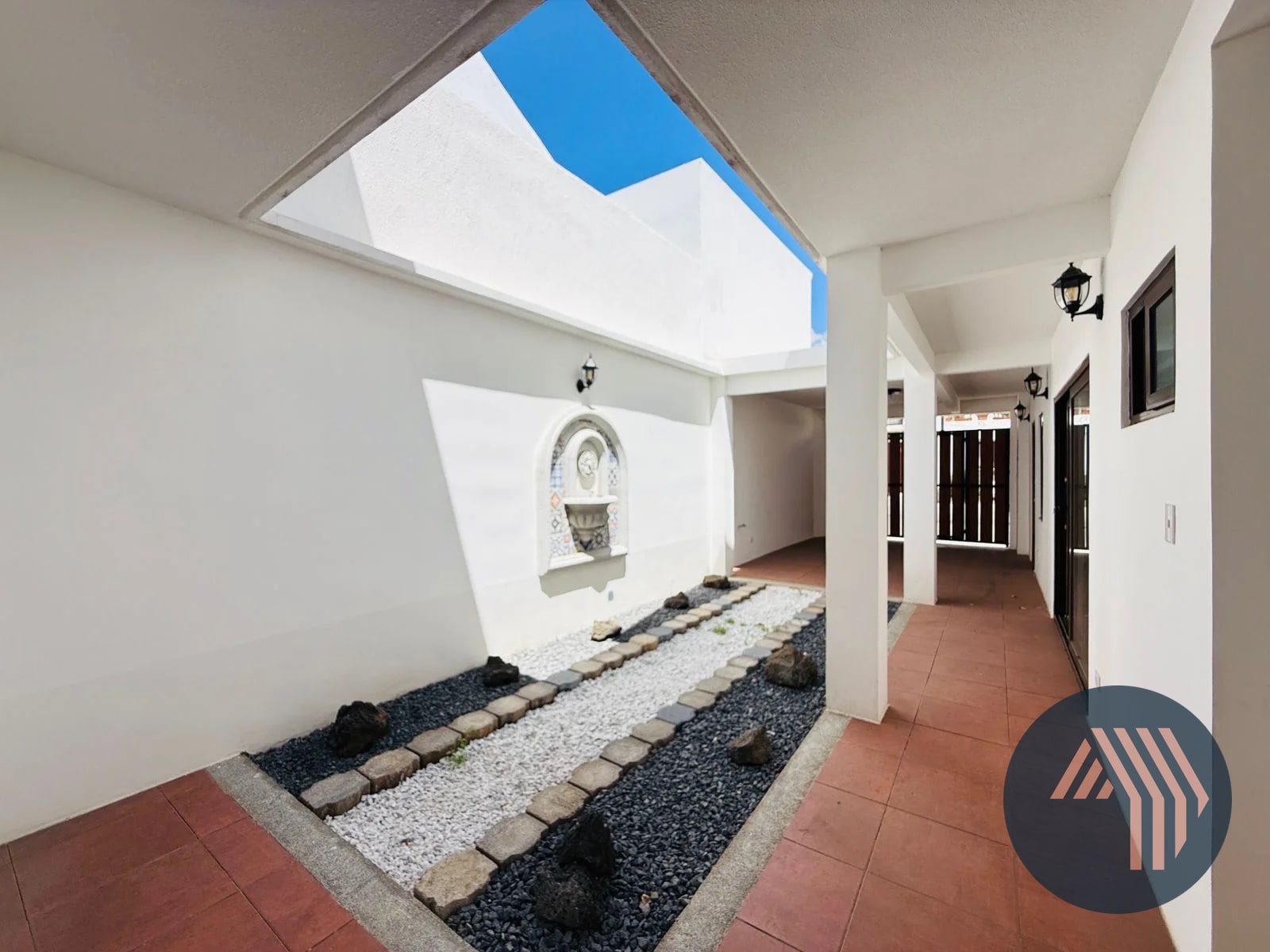 ALQUILER DE LINDA CASA PARA ESTRENAR - ANTIGUA, GUATEMALA — Casa en Alquiler en Antigua, Sacatepéquez — foto 9 de 17