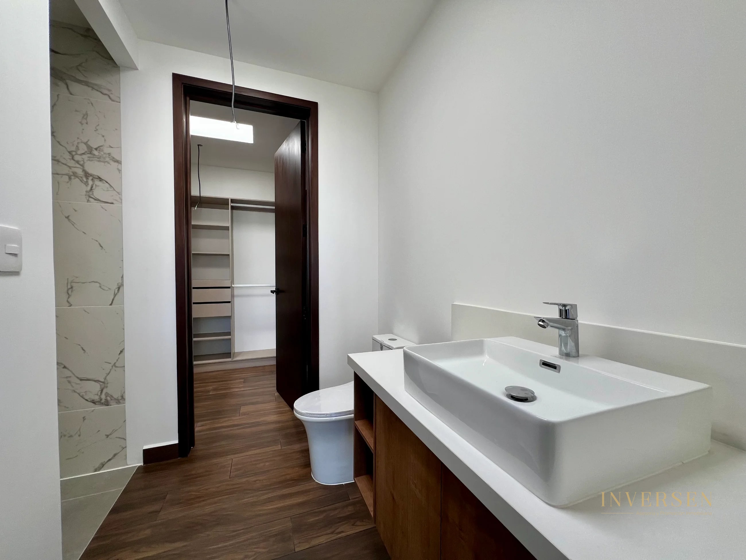 Casa en venta en zona 10 - Molie - 13