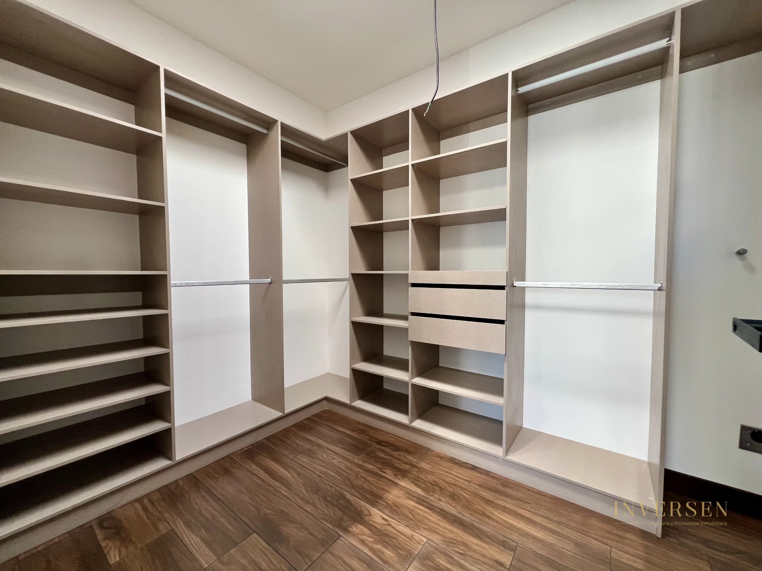 Casa en venta en zona 10 - Molie - 14