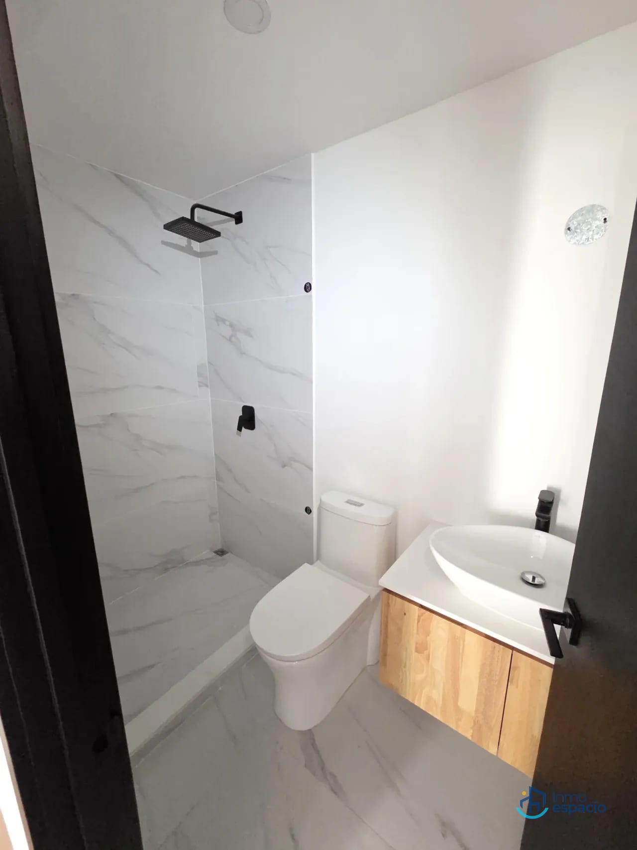 Apartamento en venta - Edificio Centrico, Zona 5 — Apartamento en Venta en Céntrico, Zona 5, Guatemala, Ciudad — foto 6 de 10