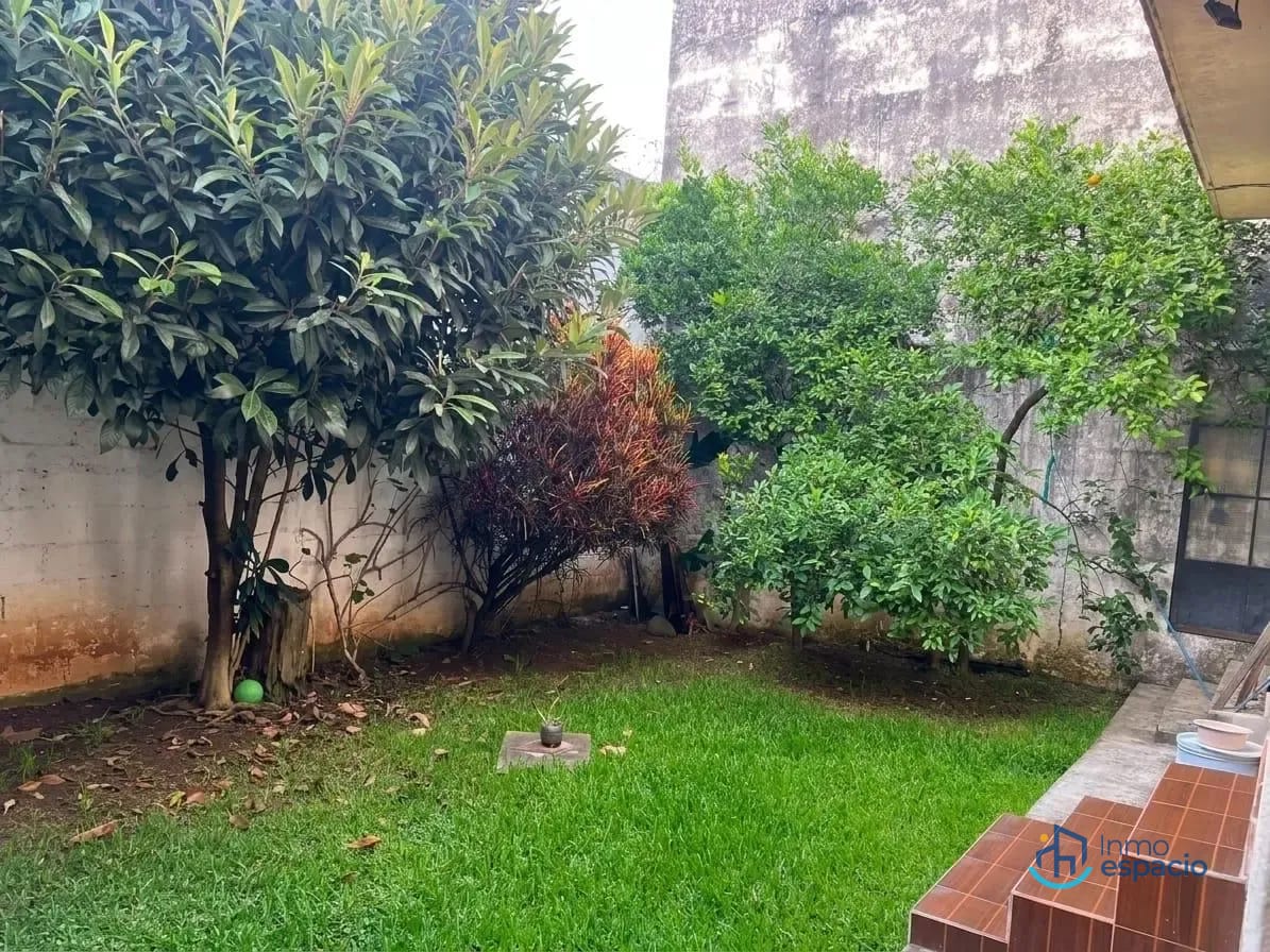 Casa en Venta | Zona 8 de Mixco — Casa en Venta en Pinares de San Cristobal, Zona 8 Mixco, Guatemala, Ciudad — foto 6 de 6