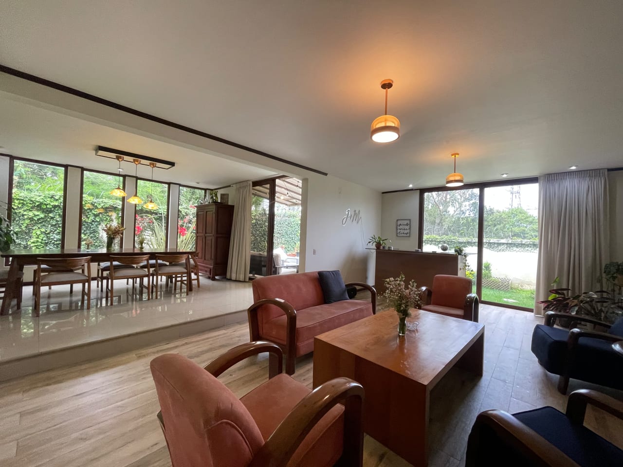 🏡 Casa Exclusiva en San Antonio CES Km.16 | 400m² y Dormitorio en 1er Nivel — Casa en Venta en San Antonio, Carretera a El Salvador, Guatemala, Ciudad — foto 2 de 10