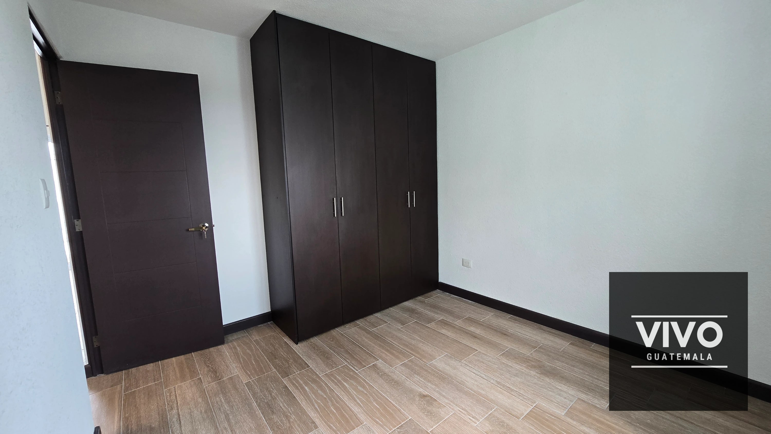 Se renta casa con jardín en Condominio Florenza, San José Pinula — Casa en Alquiler en Condado Florenza, San José Pinula, Guatemala, Ciudad — foto 11 de 12
