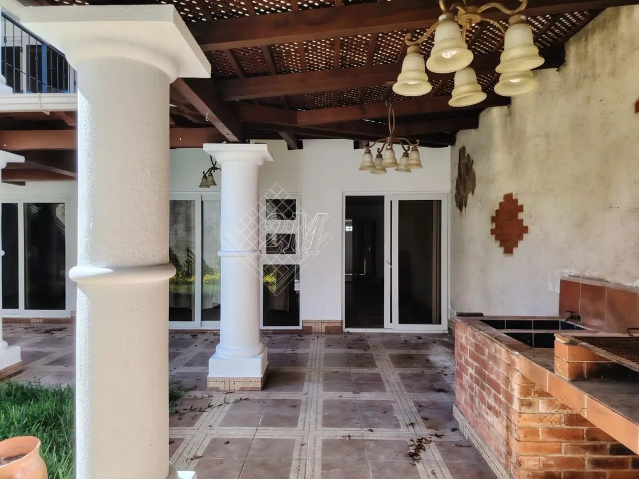 CAES KM 19.4, VILLAS EL PINAR, ATRÁS DE STARBUCKS, FRAIJANES, CASA EN VENTA — Casa en Venta en Villas del Pinar, Carretera a El Salvador, Guatemala, Ciudad — foto 9 de 15