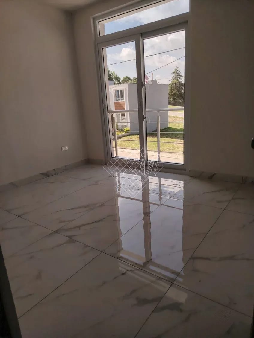Se Vende Hermosa Casa en las Mercedes II, San Jose Pinula — Casa en Venta en San José Pinula, Guatemala, Ciudad — foto 9 de 12