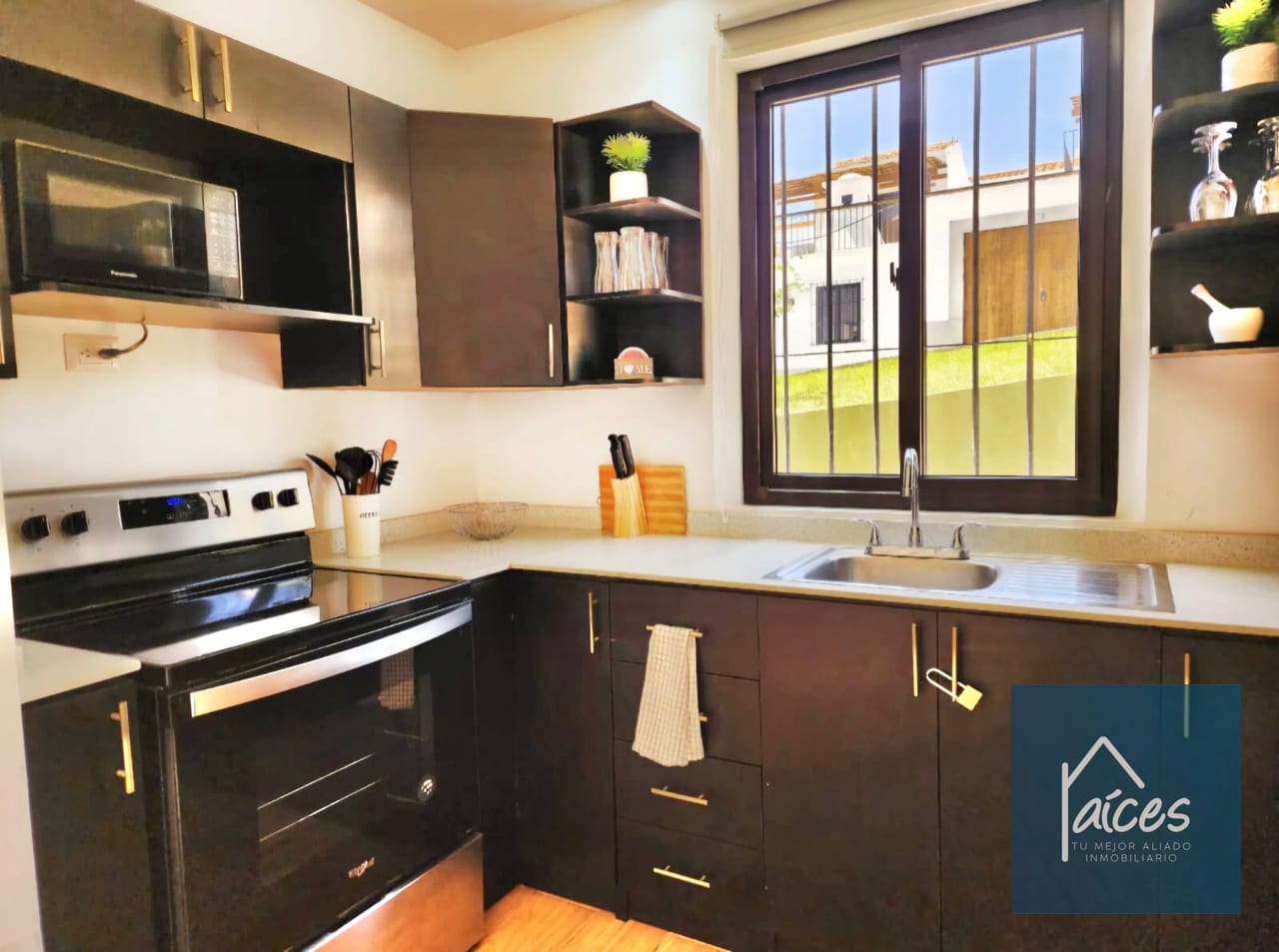 Casa Amueblada en Venta en BARRIOS COLONIALES, Antigua, Sacatepequez (D) — Casa en Venta en Antigua, Sacatepéquez — foto 5 de 14