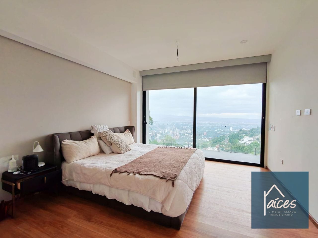 Casa en venta CAES Km. 9.5 ALTOS DE MONTEBELLO (*20) — Casa en Venta en Montebello II, Carretera a El Salvador, Guatemala, Ciudad — foto 9 de 10