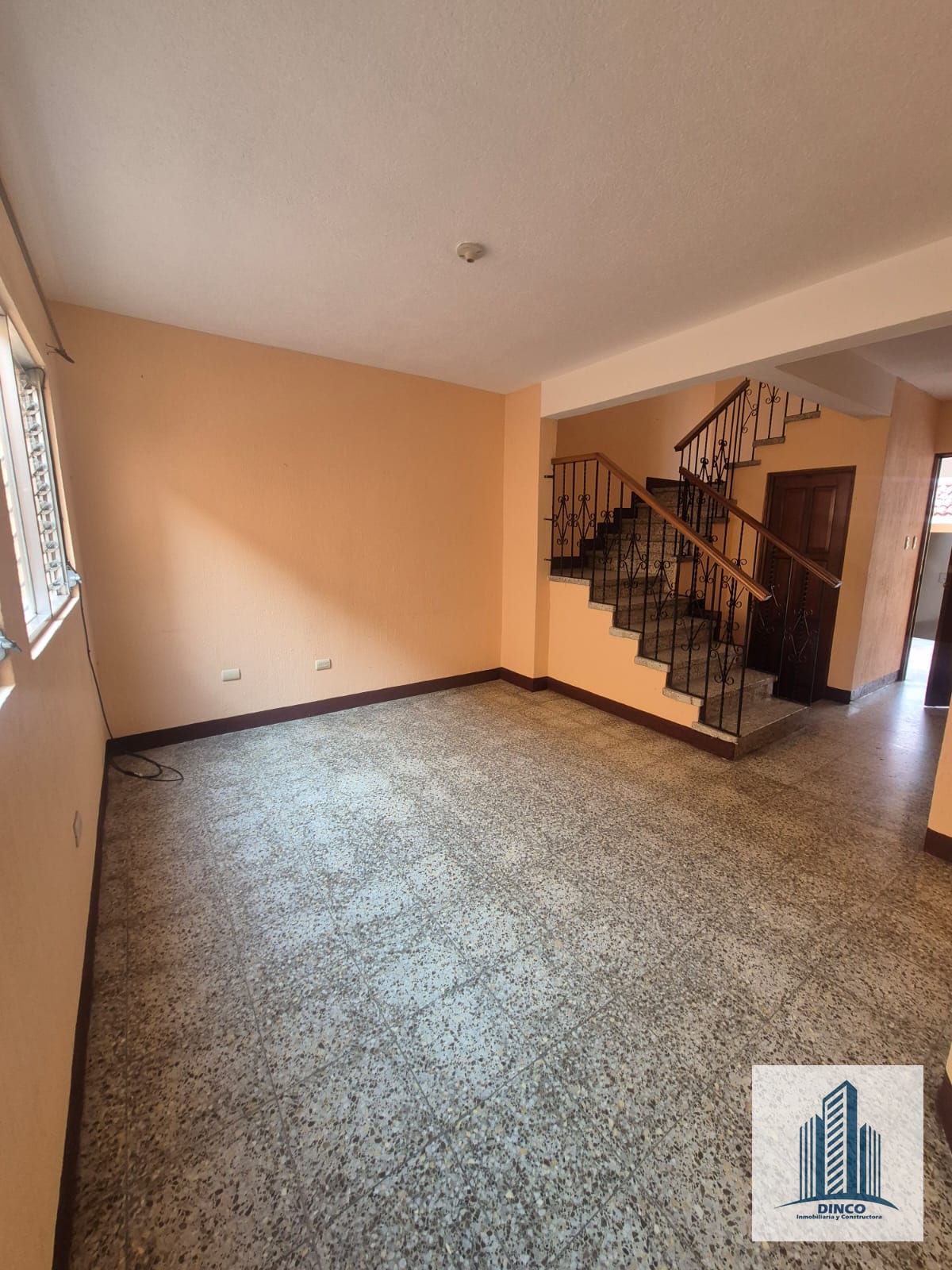Vendo Casa en San Cristóbal Orquídeas Sector A1 — Casa en Venta en Zona 8 Mixco, Guatemala, Ciudad — foto 1 de 8