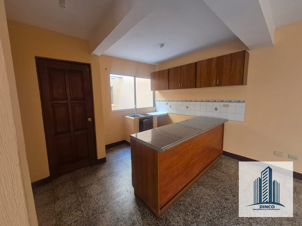 Vendo Casa en San Cristóbal Orquídeas Sector A1 — Casa en Venta en Zona 8 Mixco, Guatemala, Ciudad — foto 2 de 8