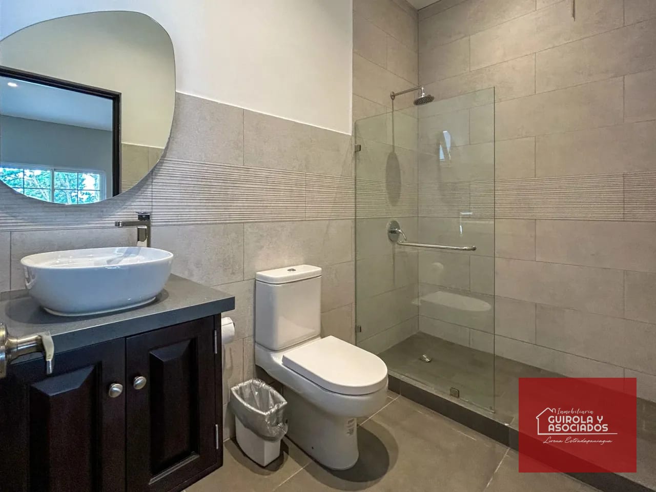 Bella Casa en Venta en Santa Rosalia 127CVSTD — Casa en Venta en Santa Rosalia La Laguna, Carretera a El Salvador, Guatemala, Ciudad — foto 6 de 17