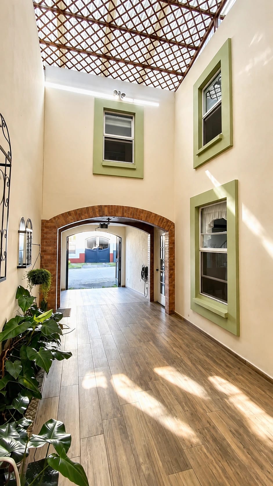 Casa Solana en Venta | San Agustin, Condado Naranjo | Zona 4 de Mixco — Casa en Venta en Zona 4 Mixco, Guatemala, Ciudad — foto 5 de 17