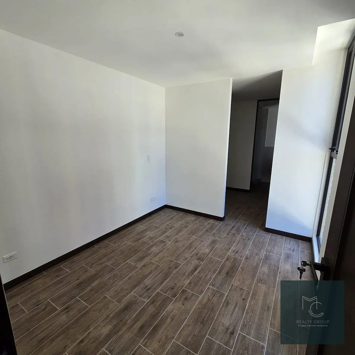 Apartamento en RENTA y VENTA / Torre Ferrán Zona 14 — Apartamento en Alquiler en Zona 14, Guatemala, Ciudad — foto 6 de 11